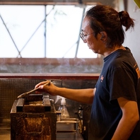 素材の旨味を最大限に引き出した炭火焼鳥