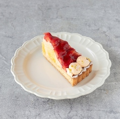 国産いちごとパイナップルのタルト