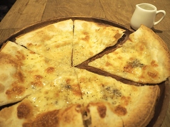 ゴルゴンゾーラのチーズピザ
