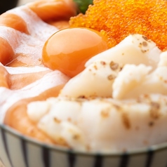 マグロとご飯 黒田飯の特集写真