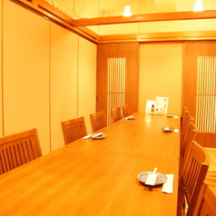 3階半個室テーブル席。最大12名様までご利用可能なテーブル席となっております。