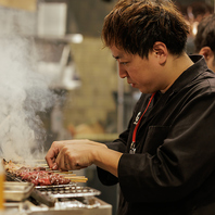 臨場感のあるオープンキッチン