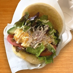 たまごアボカドサンドパンケーキ