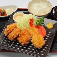 海老フライとヒレかつ膳 (Fried shrimp ＆ fillet pork cutlet set meal)