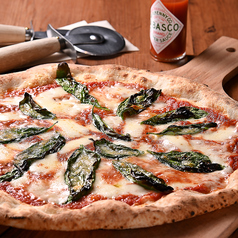 ふっくらもちもちで食べ応え十分！ピザの王道”マルゲリータ”の写真
