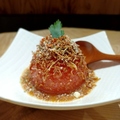 料理メニュー写真 丸ごとトマトのポテトサラダ