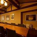 店内に展示されたアートは、どれも心惹かれる魅力があります♪ぜひ、目でも当店をお楽しみください♪