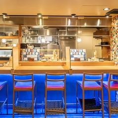 大衆すし酒場 ジャポニカセカンド 梅田東通り店の雰囲気1