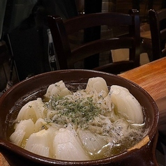 新玉ねぎとシラスのアヒージョ