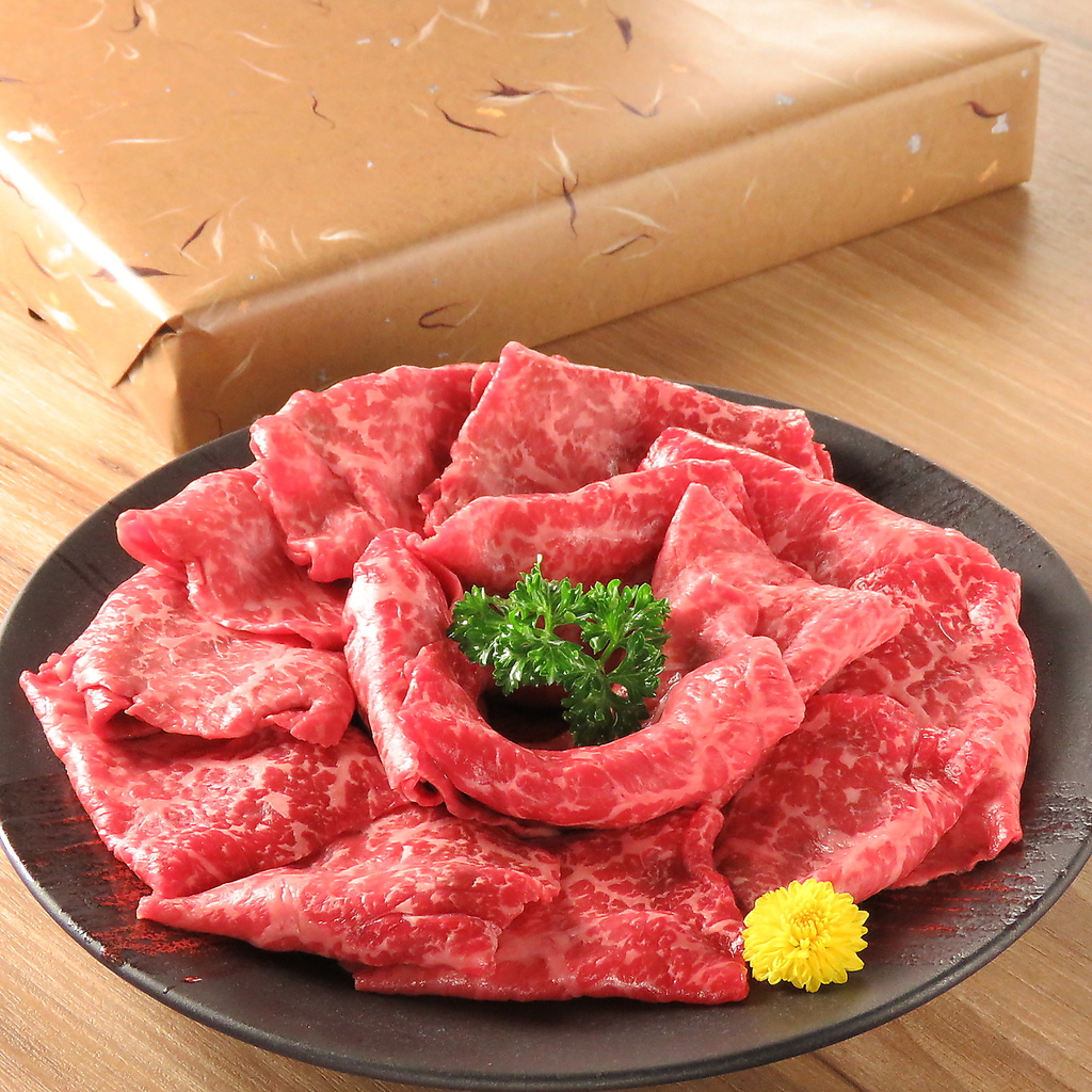 各種ギフトセットもございます。ご自宅で贅沢な焼肉を是非、お愉しみください！