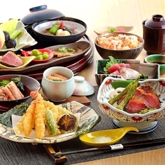 イカ活き造りと博多郷土料理 登竜門 -天神本邸- 【個室居酒屋】のコース写真