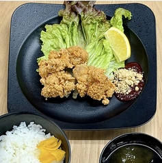 お手頃な!3個定食