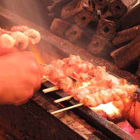 【テイクアウトOK】串焼きは仕入れから2日以内のご提供!新鮮な鶏肉を備長炭で焼き上げ