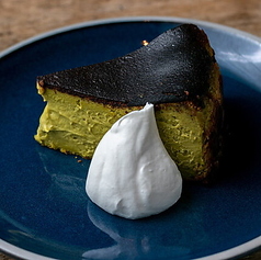 ピスタチオバスクチーズケーキ