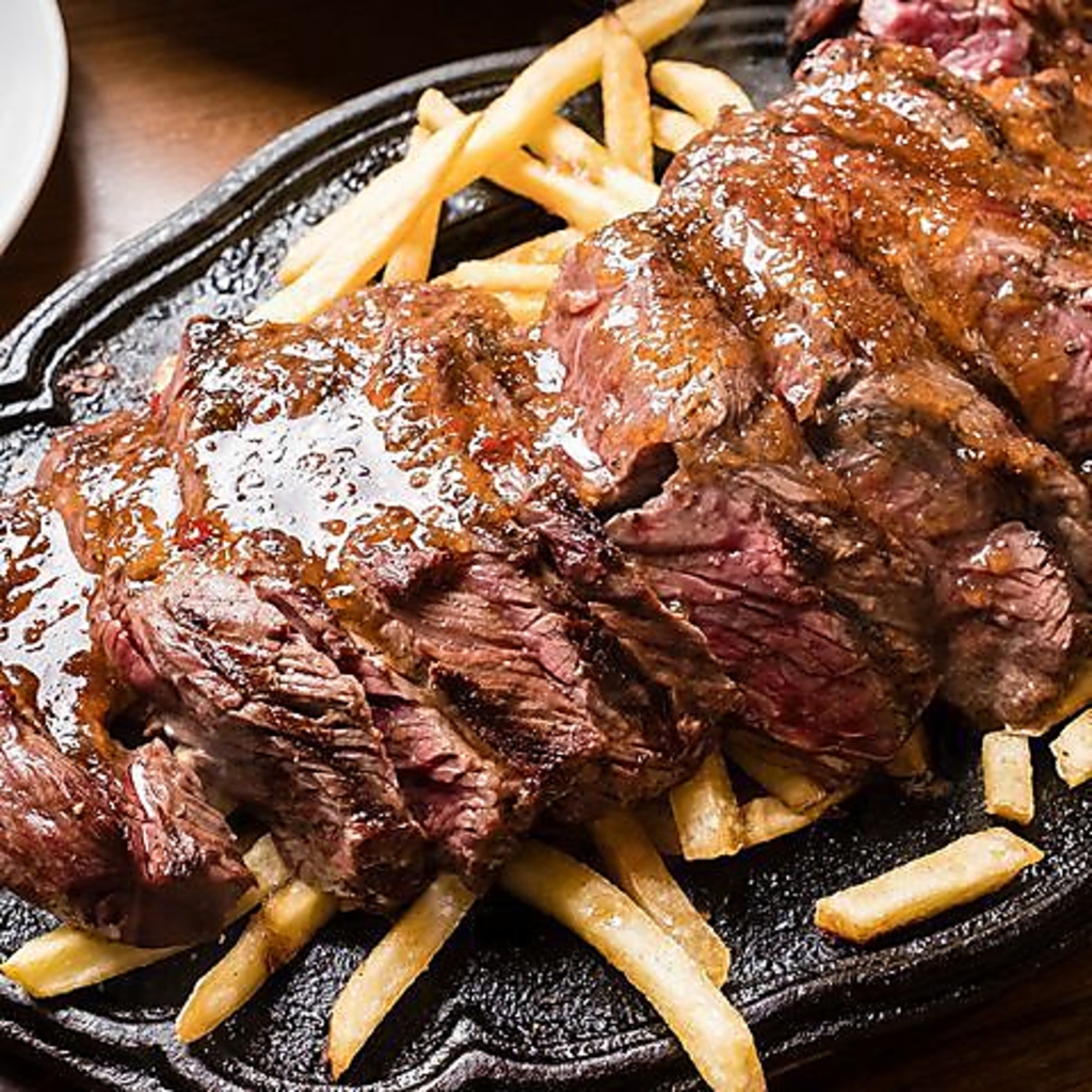 名物★牛ハラミ1ポンドステーキ！当店一番人気のステーキです！