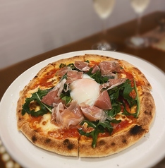 マリナーラのビスマルク風ピザ