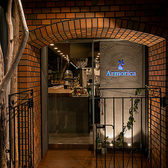 大阪メトロ御堂筋線「本町駅」から徒歩約2分の便利な立地に位置する当店は、アクセスが良好で、仕事帰りのサク飲みやお食事にピッタリ。宴会や歓送迎会、打ち上げや女子会など、多様なシーンに対応した柔軟な席の調整が可能です。