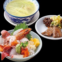 牛たん焼と海鮮丼定食