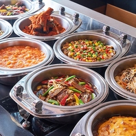 約50種の中華料理やスイーツをブッフェスタイルで満喫！