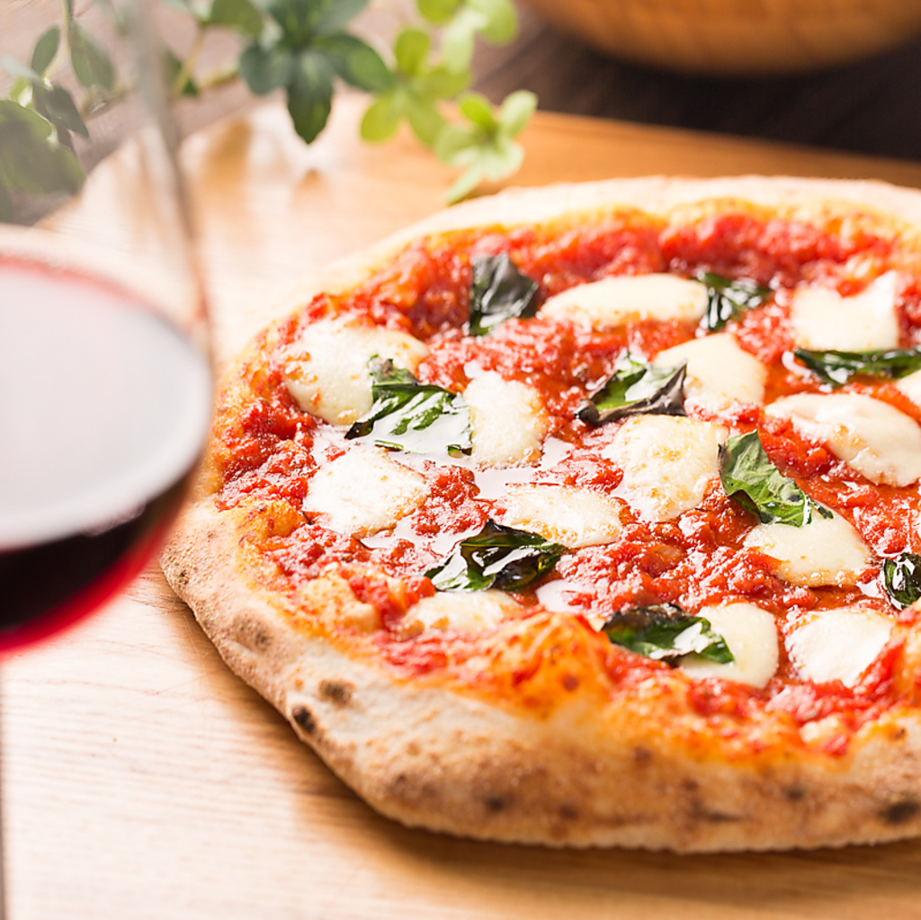 ラクレットやモッツァレラなど様々なチーズをご用意！チーズ好きには堪らない♪