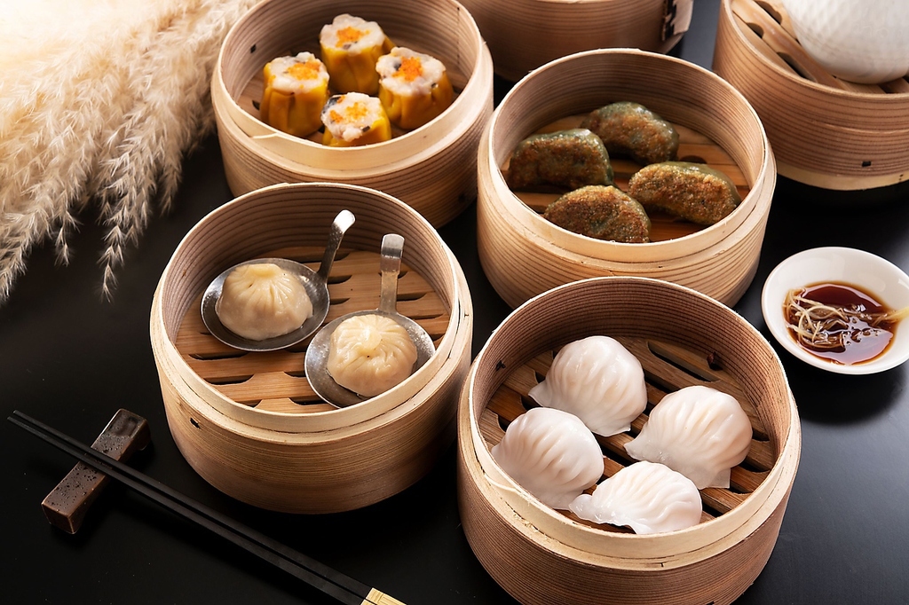 手作り点心もご用意しております。本場の中国料理を是非ご堪能ください。