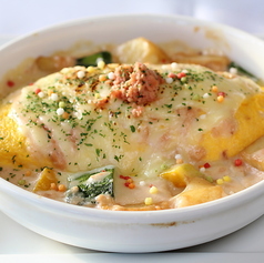 【クリーミー＆ホクホク】サーモンとポテトのオムライスグラタン 1,550円（税込 1,705円）