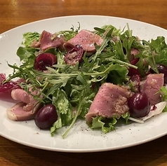 合鴨とチェリ－のサラダ