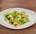 料理メニュー写真&nbsp;赤海老と胡桃のバジル香るサラダ