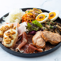料理メニュー写真&nbsp;ロジック特製 本日の前菜盛り合わせ