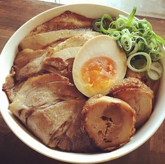 夢館の炙りチャーシュー丼