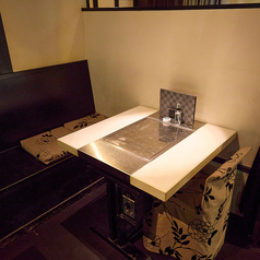 2名からでも使えるテーブル席も完備○飲み会利用に是非ご利用ください◎