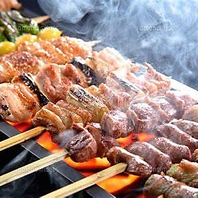 土佐備長炭を使用！大山鶏の旨味を引き出す絶品焼き鳥