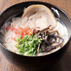 ＜福岡＞豚骨ラーメン