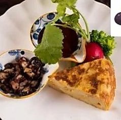 スペインオムレツとガリシアタコ(又はオリーブ)