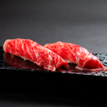 料理メニュー写真&nbsp;和牛の握り寿司（二貫）