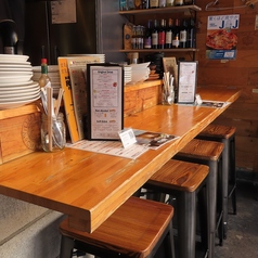 デートに一番人気のお席は料理をライブ感で楽しんでいただけるカウンター席です！！奥行きのあるカウンターなので広々！！親しみやすいシェフとの会話も楽しんでみてください♪