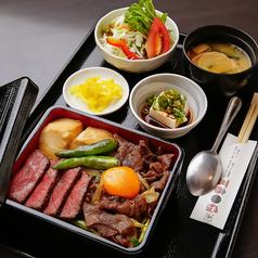 黒毛和牛すき焼きとたたき重