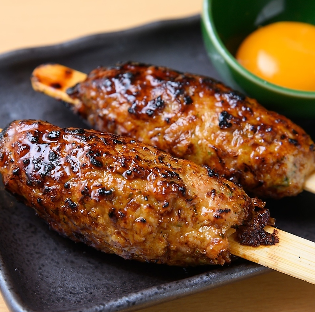 謹製つくねは女性にもおすすめの一品！種類豊富なつくねを取り揃えており、どれもこだわりの味です！