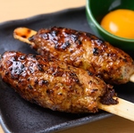 謹製つくねは女性にもおすすめの一品！種類豊富なつくねを取り揃えており、どれもこだわりの味です！