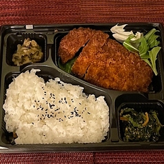 トンカツ弁当