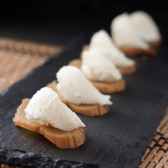 自家製クリームチーズといぶりがっこ