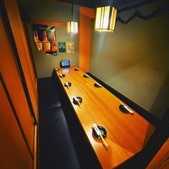 ◆雰囲気自慢の掘りごたつ席は個室、半個室の各種ご用意しております!!◆周りを気にせずゆったりお寛ぎいただける人気の席となっております!!◆掘りごたつ席は団体様にもご利用いただけるレイアウト◆会社宴会や結婚式の二次会、歓送迎会など様々なシーンに対応しております!!◆立川での大型宴会に