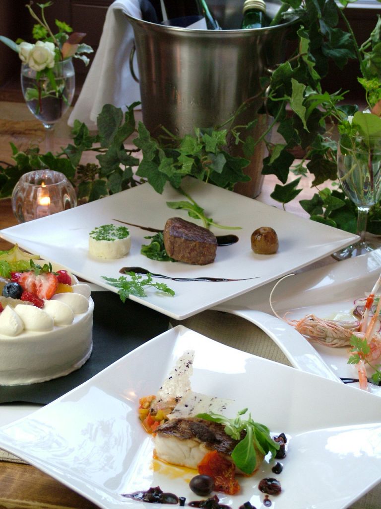 【記念日コース】【プロポーズプラン】シーンごとの特別コースはケーキや花束などのご用意も可能♪