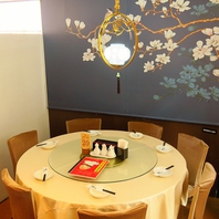 大人数で美味しい中華料理を囲みながら楽しいひとときを
