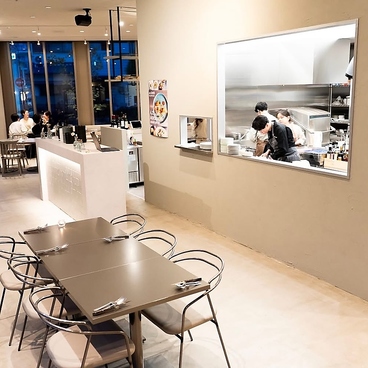 French Wine Bar unsoleil アンソレイユ 守口の雰囲気1