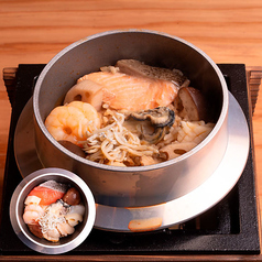 鮮たっぷり釜飯