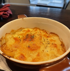 鶏ももとマッシュルームのマカロニグラタン