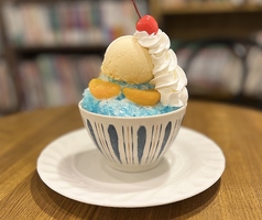 [地球は青かった」かき氷　Bluehawaii shaved ice