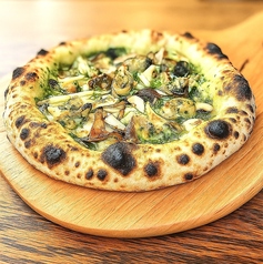 牡蠣とキノコのジェノベーゼピッツア