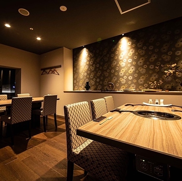 神戸牛焼肉 牛成 うしなり 福井駅前店の雰囲気1